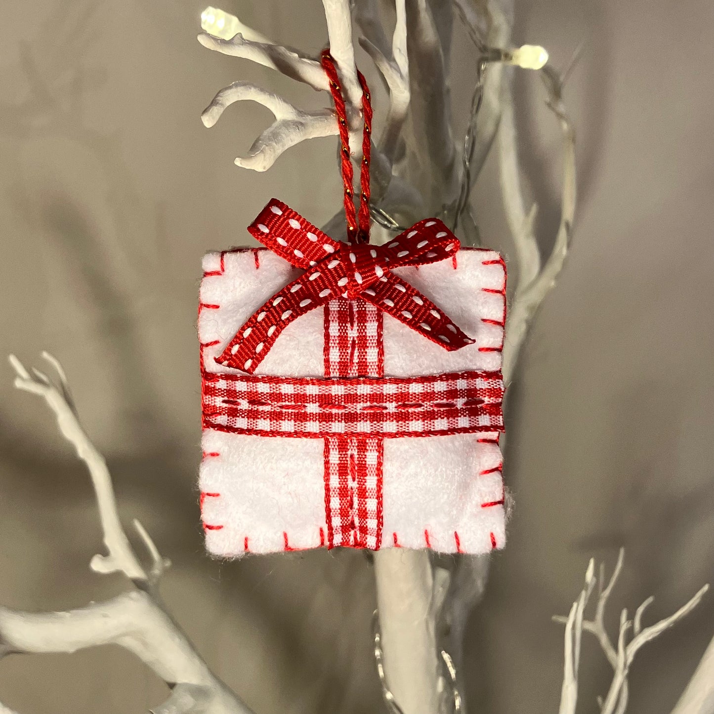 Red & White Present Small Christmas Tree Decoration