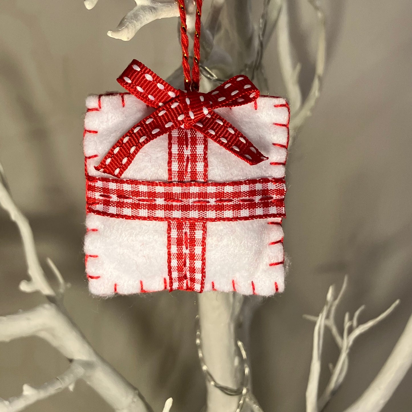 Red & White Present Small Christmas Tree Decoration